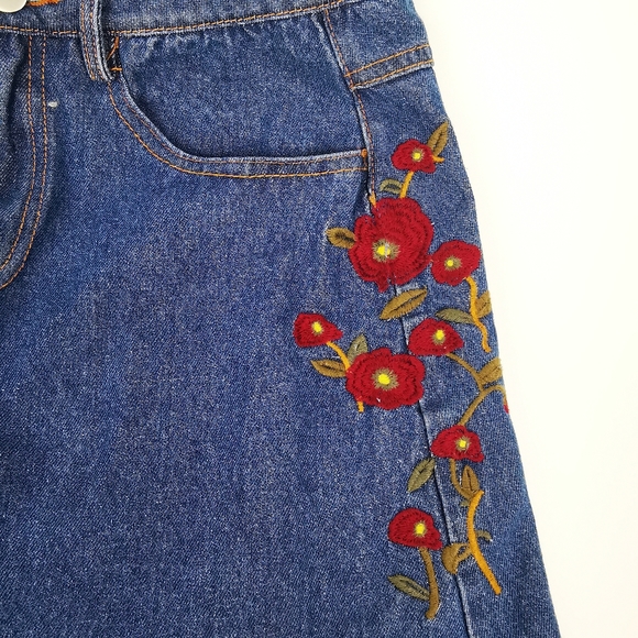 Very J Jean embroidered distress Mini denim Skirt - Picture 3 of 4
